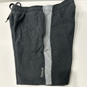Men’s Reebok gray drawstring shorts Size L